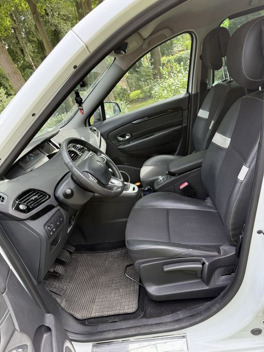 Scenic 3 generacji 2012 r 1.6 diesel 130 koni