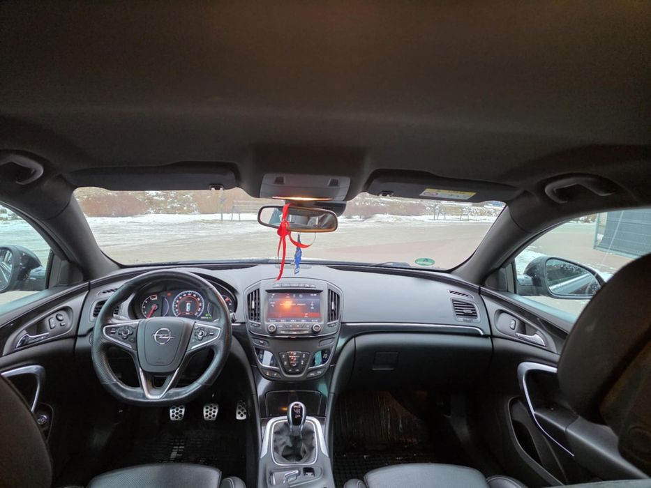 Opel Insignia OPC Kombi 2.0 CDTI Max wyposażenie