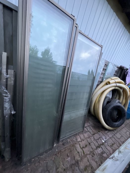 Drzwi do szafy szklane Idealny materiał np. na szklarnie