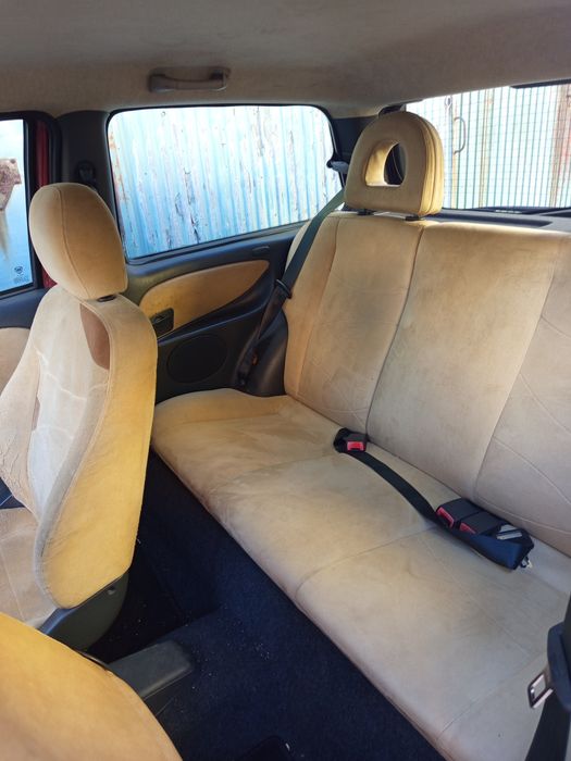 Lancia Y10 com junta queimada