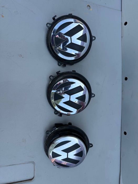 Кнопка відкриття кришки  багажника Ляди Значок VW Volkswagen Golf 5 6