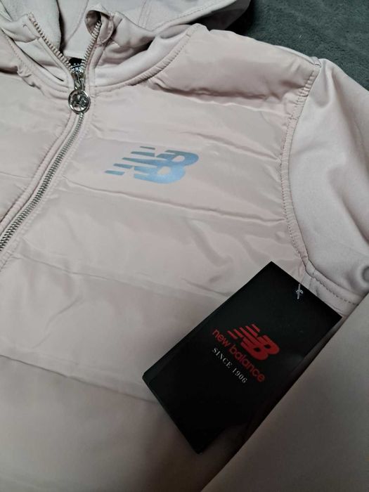 США Куртка жіноча New Balance Softheal торг розмір М