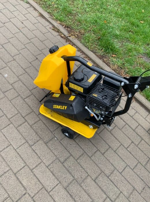 Wypożyczalnia Sprzętu Ogrodniczego i Ogrodowego Rębak Kosiarka Kosa