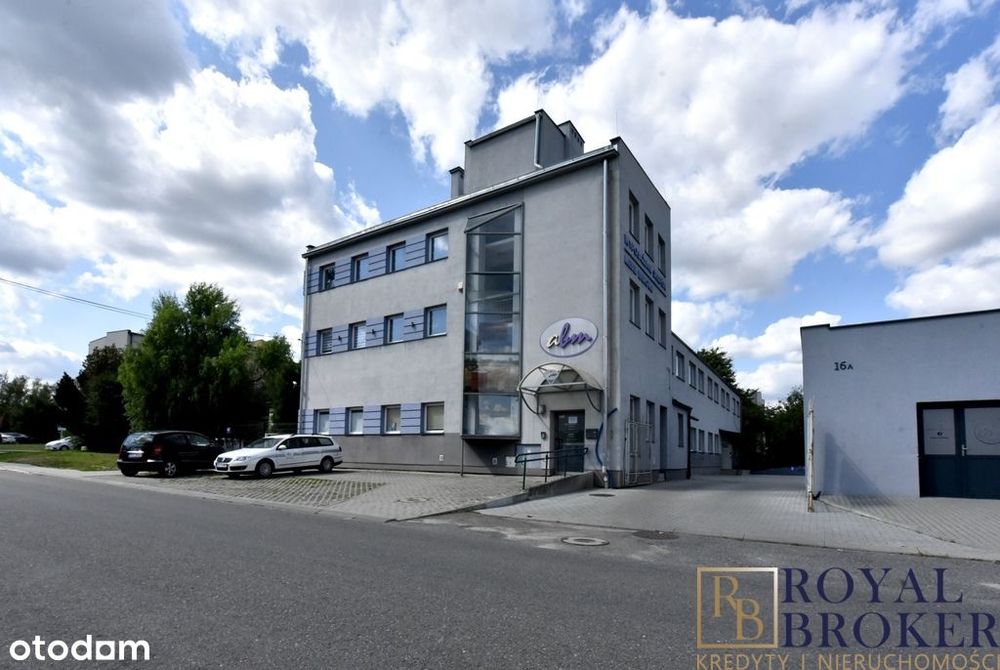 Budynek usługowy z biurami i magazynem, 967 m²