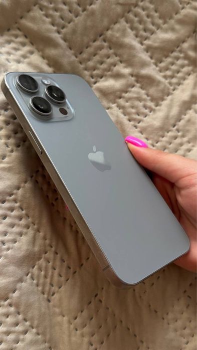 IPhone 15 Pro max 256 Titanium neverlock Apple