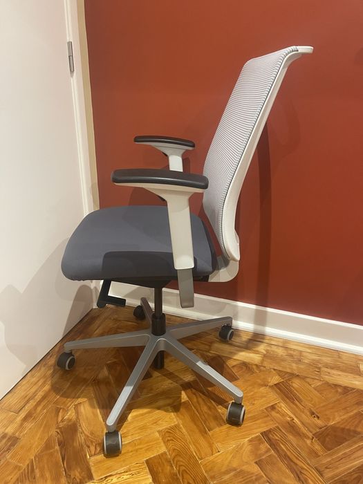 Cadeira escritório secretária ergonómica Steelcase Reply Air