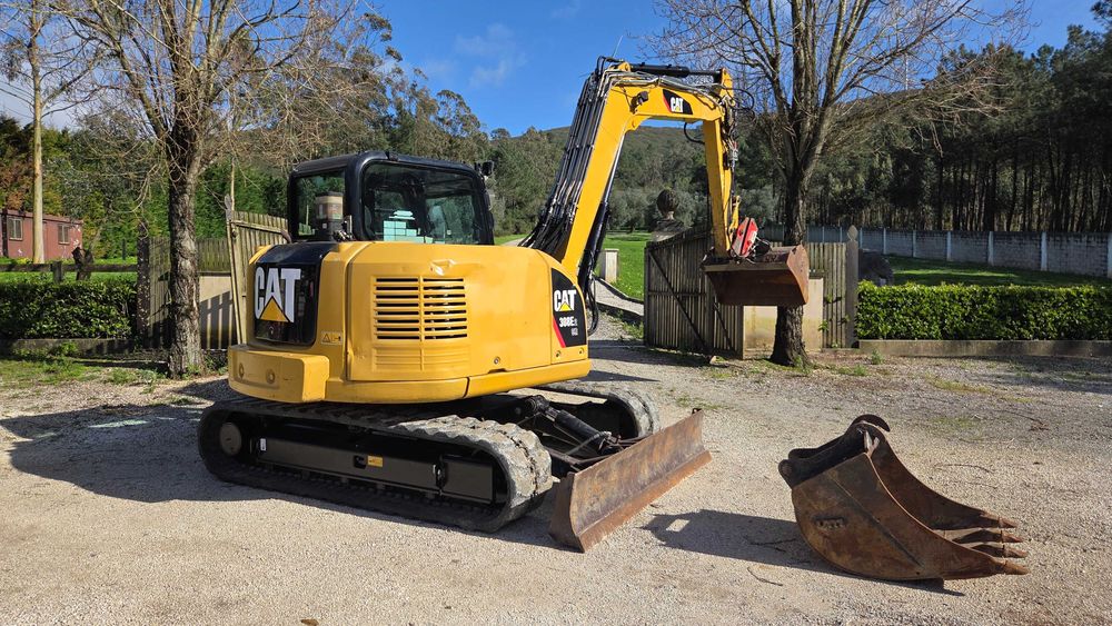 Mini Giratoria Caterpillar 803E2cr