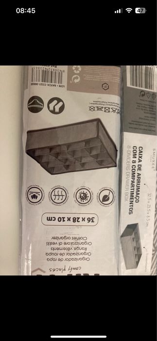 Tres organizadores de roupa