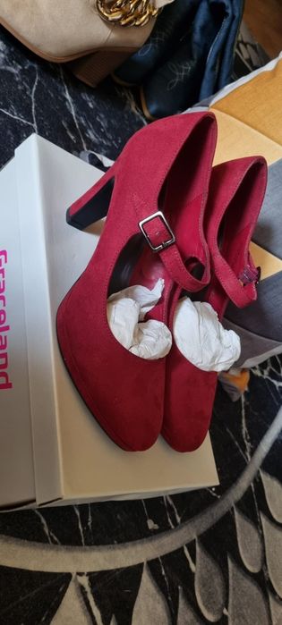 Nowe. Czółenka damskie. Polecam