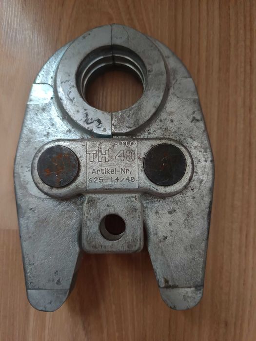 Szczęka zaciskowa TH 40,