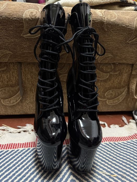 Нові Стріпи Pleaser Shoes Трійка 1020