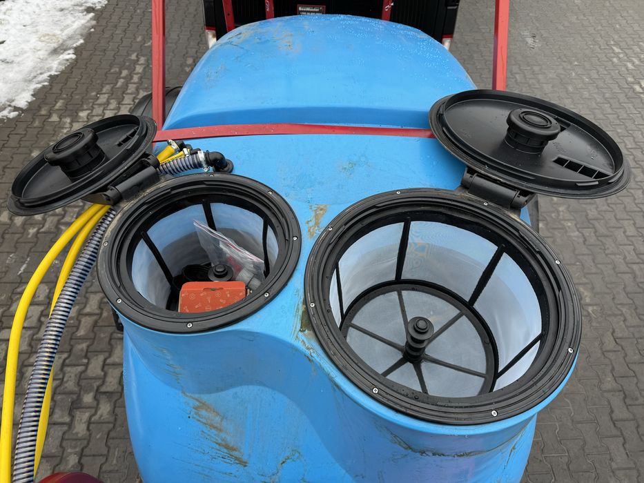 Оприскувач причепний 2000л, 2500л спецтехніка на гідравліці