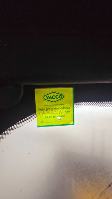 Фронтальний навантажувач jcb