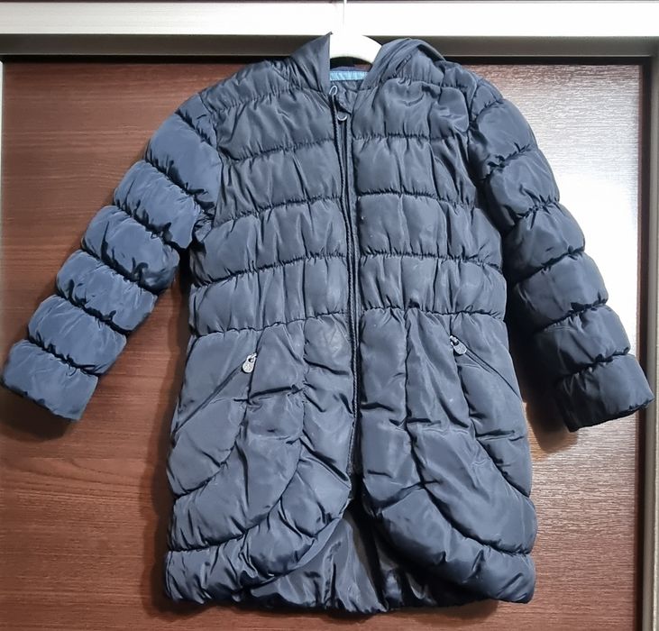 Płaszczyk, parka, taliowany. Reserved r.134cm