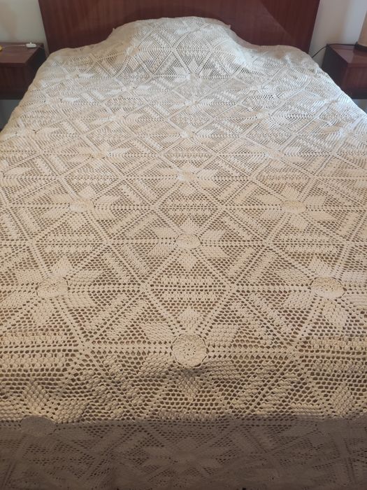 Handmade lace bedspread64585875428226121