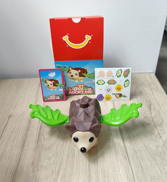 Brinquedo “Adopt Me!” McDonald’s | Ouriço
