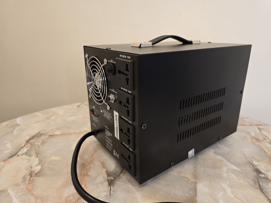 Перетворювач напруги Volt Polska VP3000