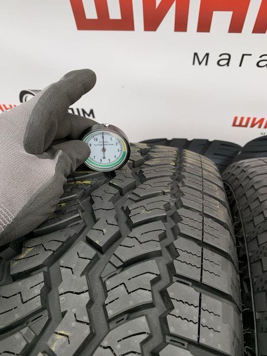 Шини демо 265/60 R18 Falken літо 2022 рік 11 мм