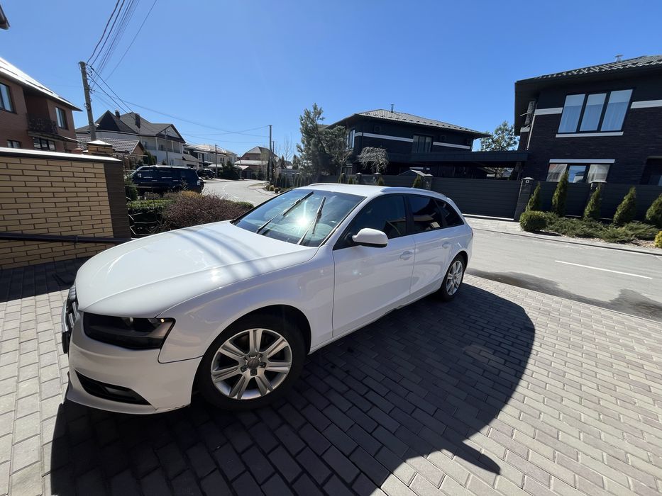Продам власне авто Audi A4 B8
