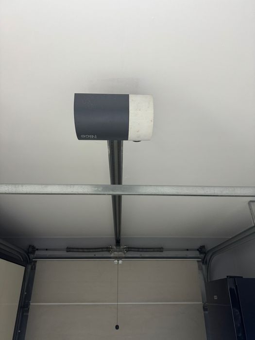 Brama Garażowa Wiśniowski automat