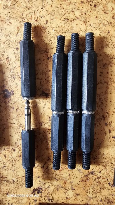 Line-in Audio Adapters64297527179521122