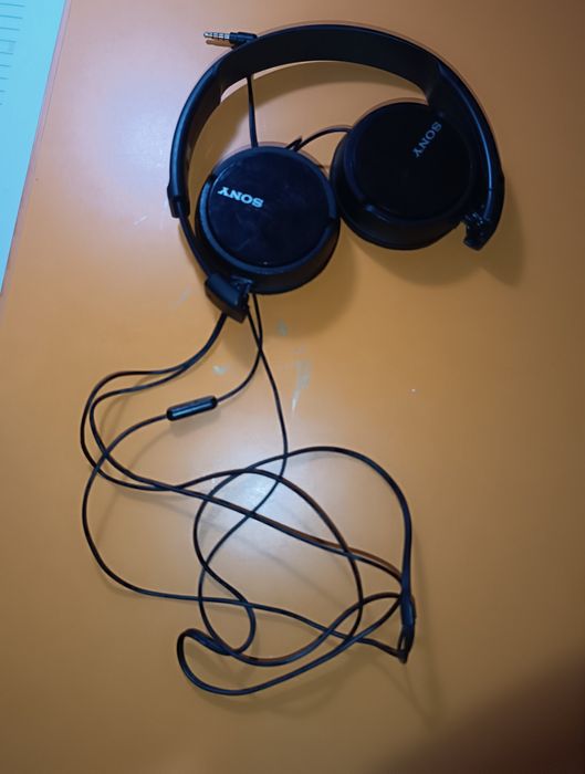 Fones Sony de fios