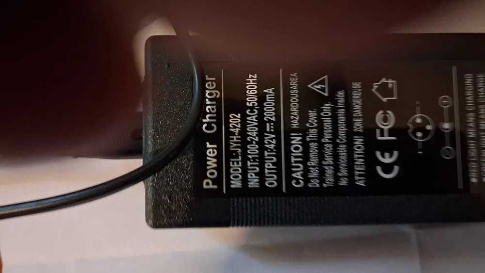 Nowa ładowarka do roweru elektrycznego 36v 2A