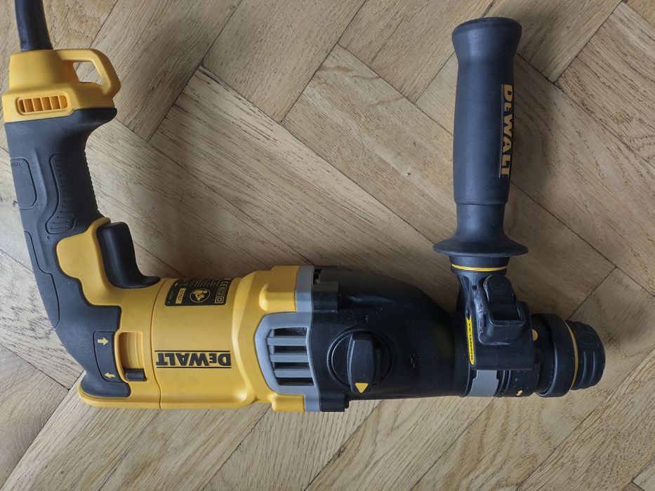 Młotowiertarka Dewalt D25144  3.0J SDS-PLUS  900W  JAK NOWA 2025