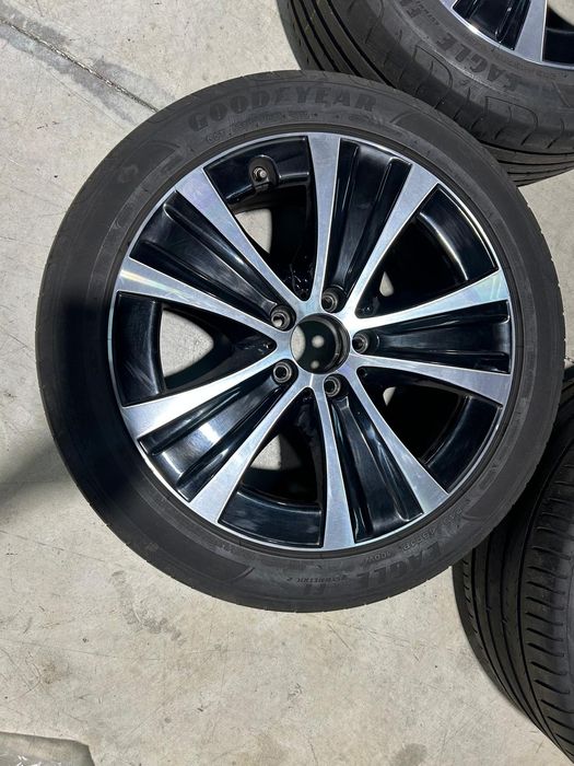 Jantes Mercedes Class C  275/ 40  R 18