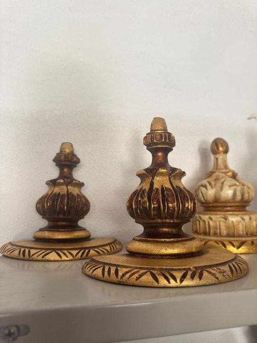 Peanha ou mísula de madeira