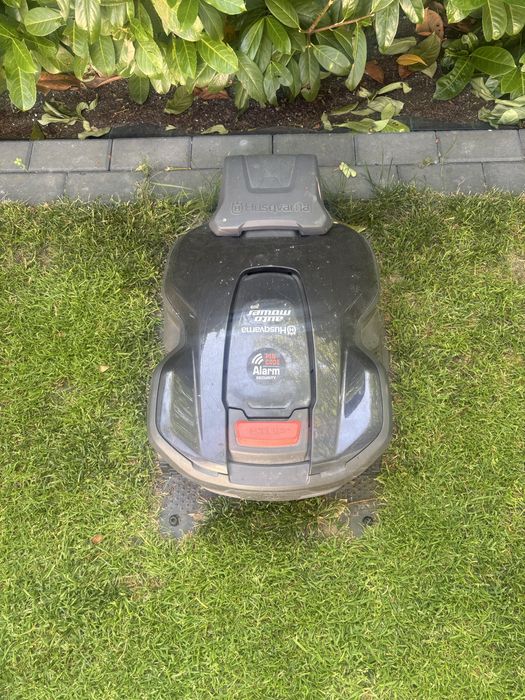 Robot do trawy husqvarna 305