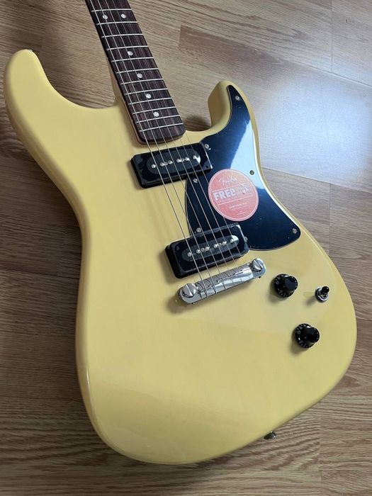 Новий Squier by Fender Stratocaster Paranormal Strat-O-Sonic Vint Blon