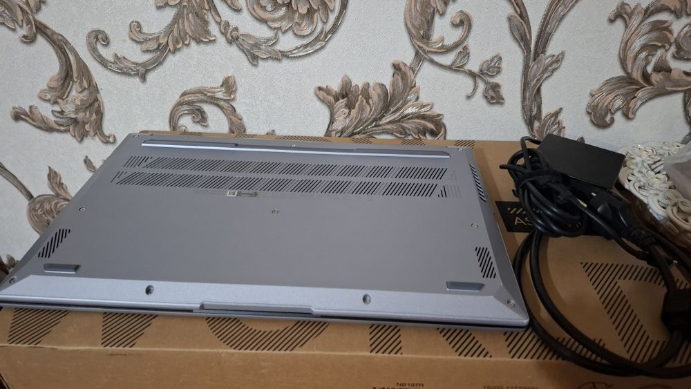 Asus vivobook s15 OLED