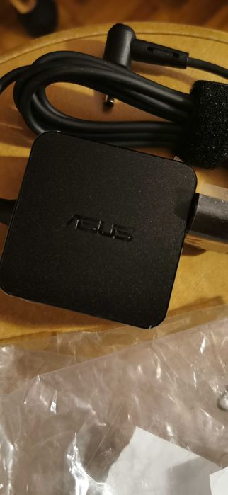 Carregador Original Asus 19V / 1.75A - 33W, Novo, original