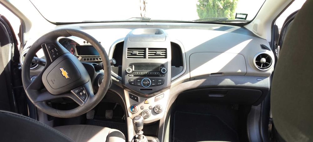 Chevrolet Aveo Sedan 1.2 Gasolina 86cv | 99.000 km | Excelente Estado