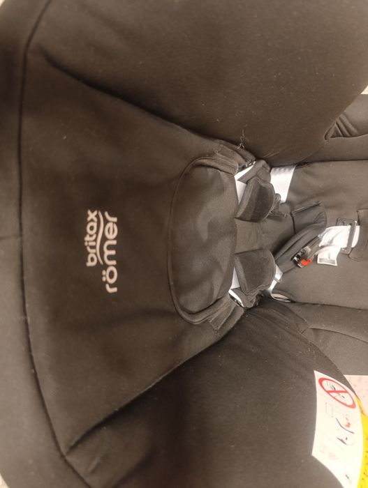 Автокрісло дитяче Britax Römer First Class Plus (Cosmos Black)
