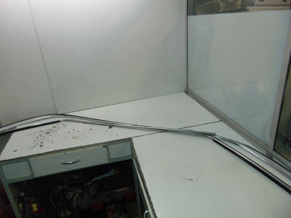 Mercedes w123 frisos do tejadilho