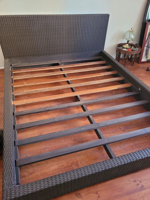 Cama king size 160x 200  - cama de  solteiro