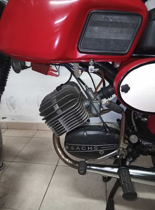 moto Sachs V5 restaurada
