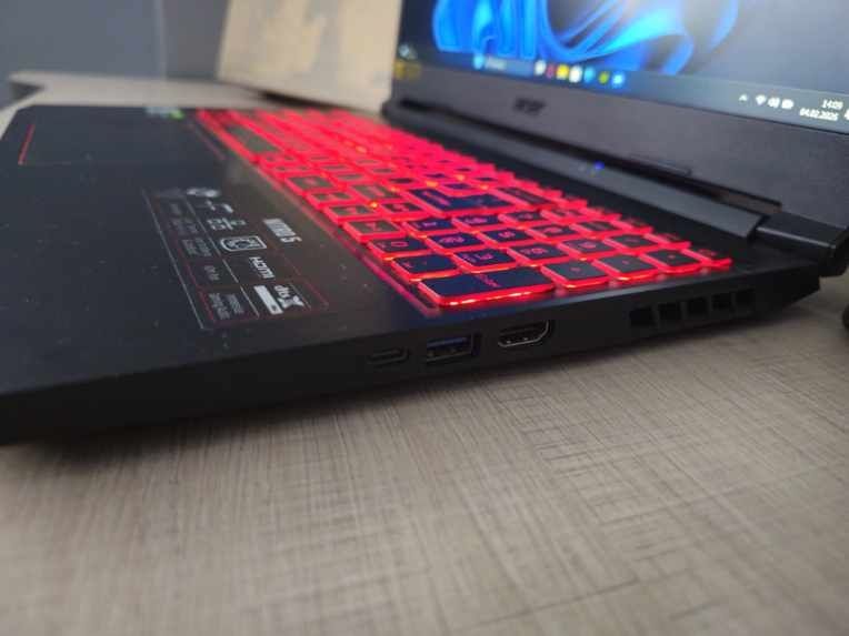 Acer Nitro 5 | Stan IDEALNY | i5-10300H | 16GB RAM | GTX 1650