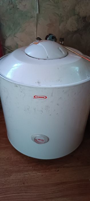 Продам бойлер новатек 50 л