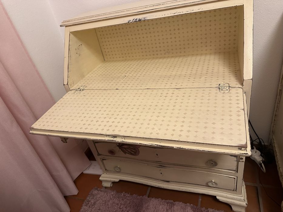 Escrevaninha vintage pintada á mão