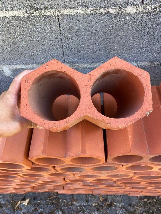 Garrafeiras em barro / tijolo