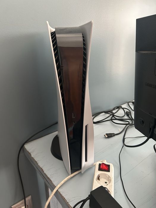 Vendo ps5 usada com comando