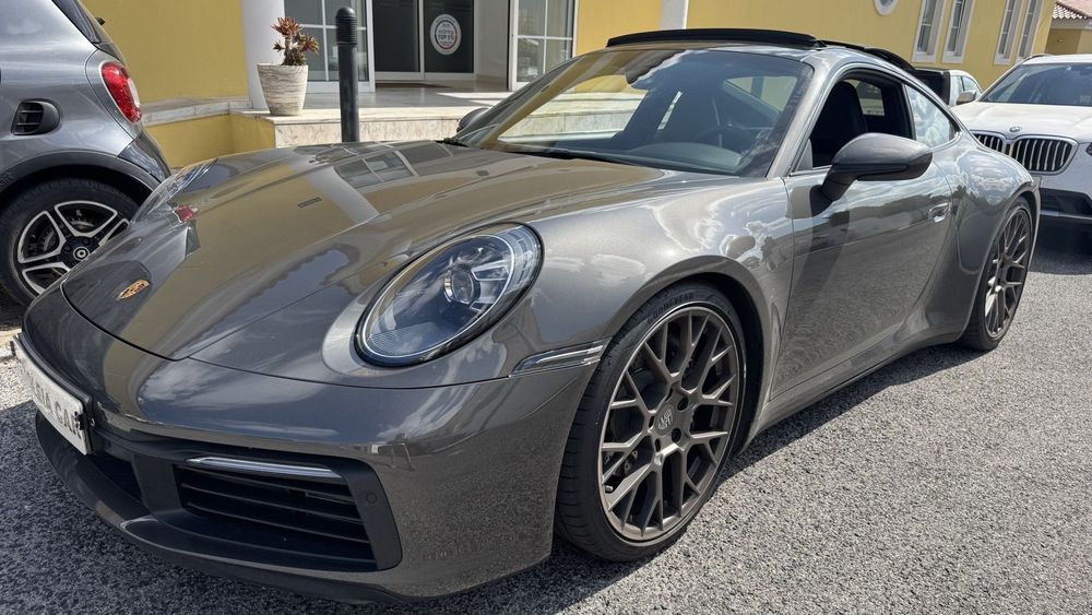 Porsche 911 (992) Carrera PDK