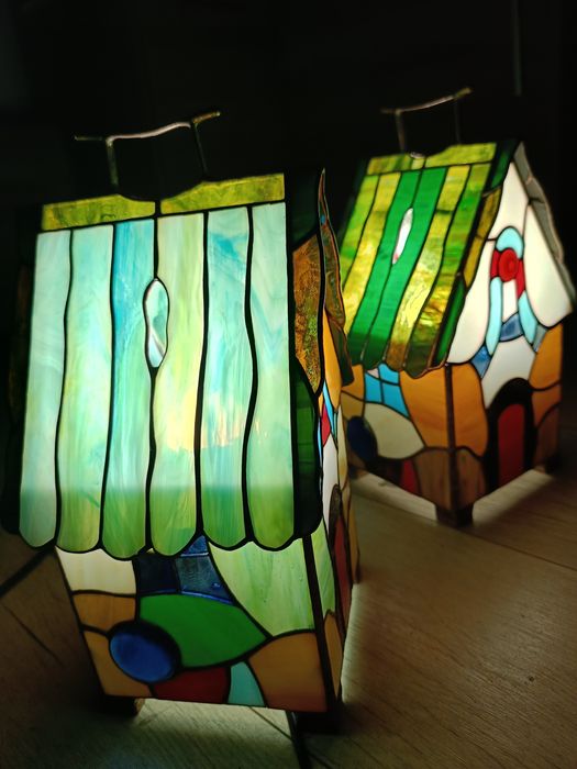 Lampa stołowa witrażowa