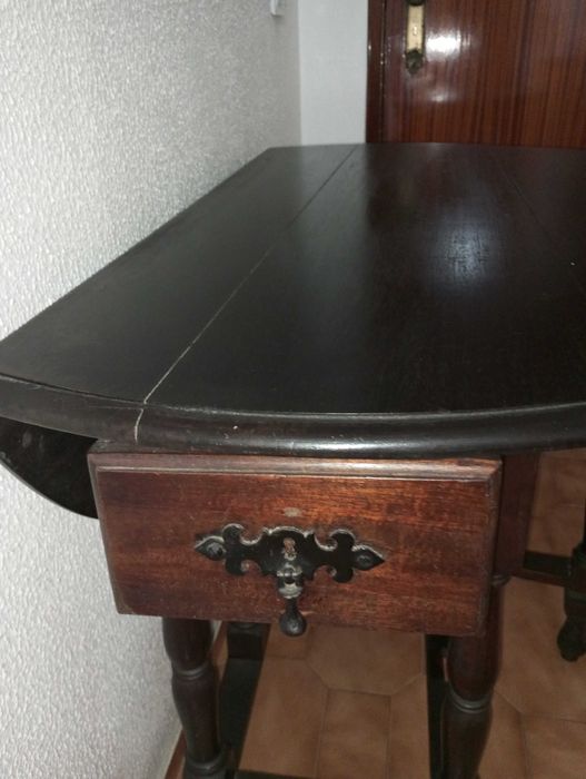 Mesa holandesa muito antiga