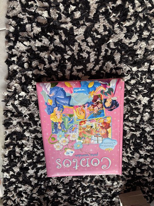 Livro infantil de contos