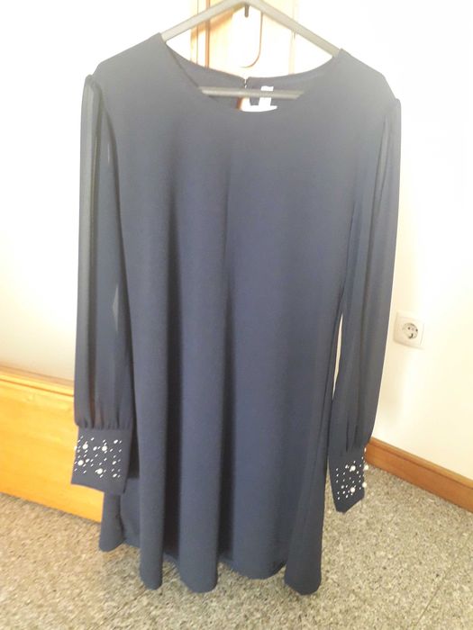 Vestido de festa em azul marinho e pérolas (NOVO COM ETIQUETA)