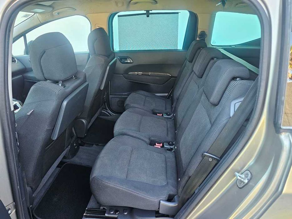 Peugeot 5008 1.6Hdi 7 Lugares 110Cv 04/2010